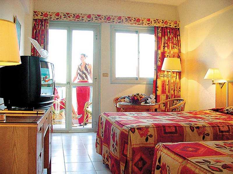 Albatros White Beach (ех 32848