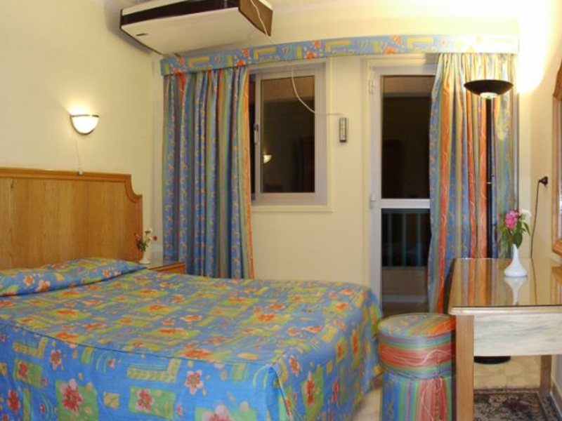 Albatros White Beach (ех 32849