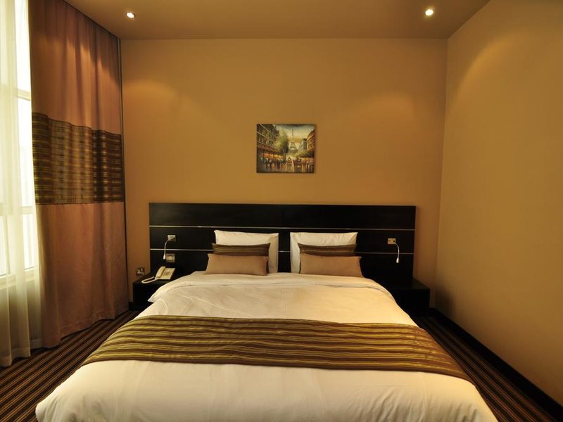 Aldar Hotel One to One  298993