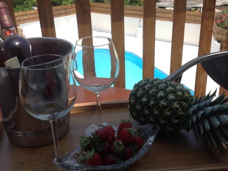 Alecos Hotel Apts 99522