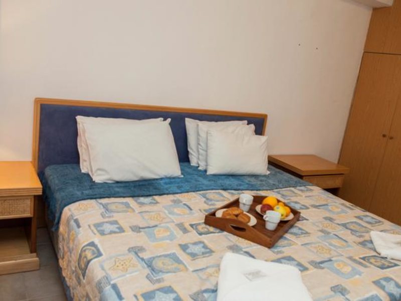 Alecos Hotel Apts 99525