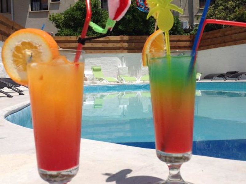 Alecos Hotel Apts 99540