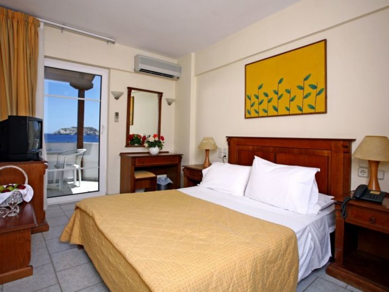 Alexander House Hotel 101360