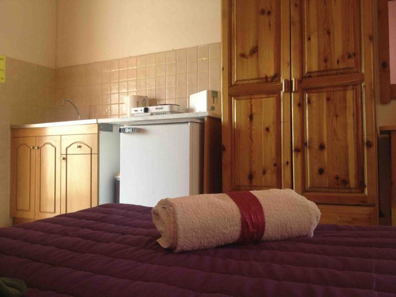 Alexandra Apartments 256537