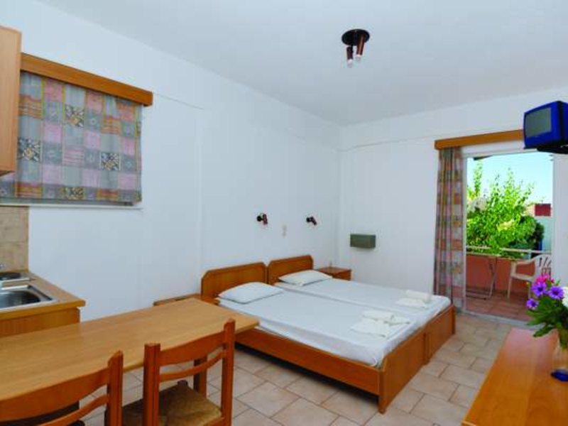 Alexandros Apartments  214803