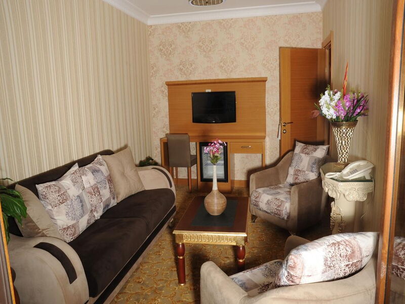 Alfa Hotel  240147