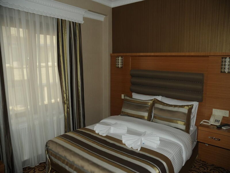 Alfa Hotel  240151