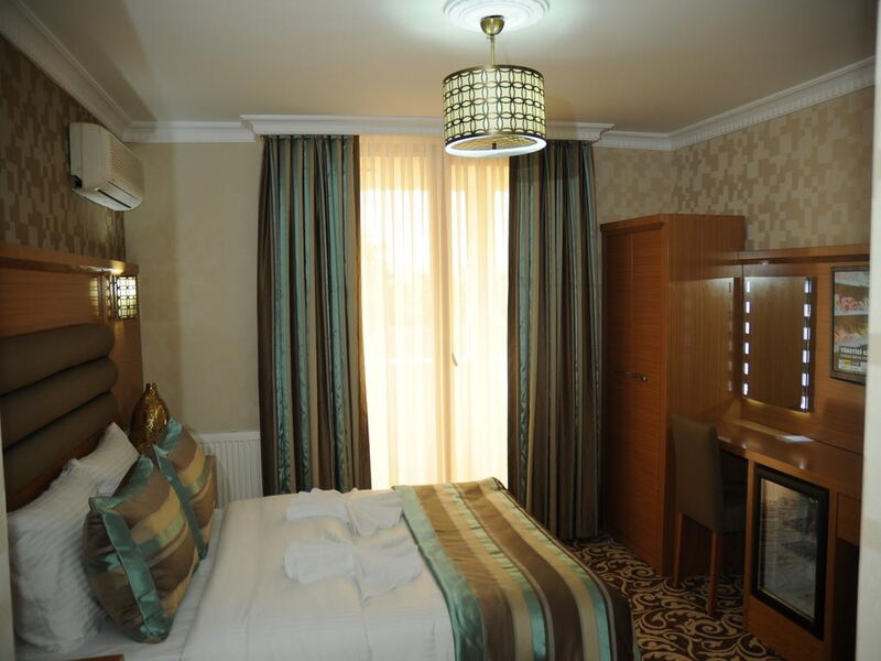 Alfa Hotel  240153