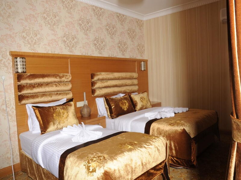 Alfa Hotel  240159
