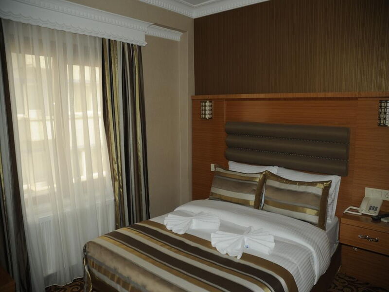 Alfa Hotel  240160