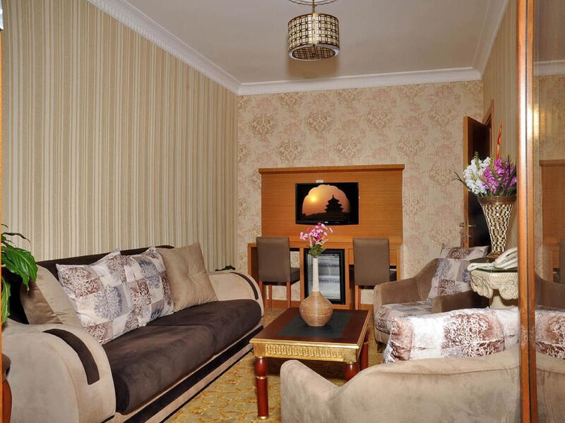 Alfa Hotel  240161