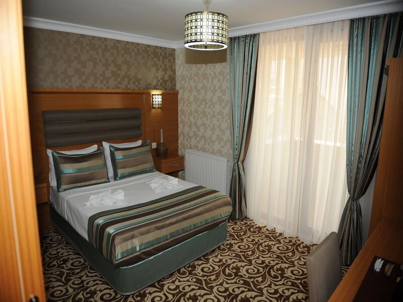 Alfa Hotel  240167