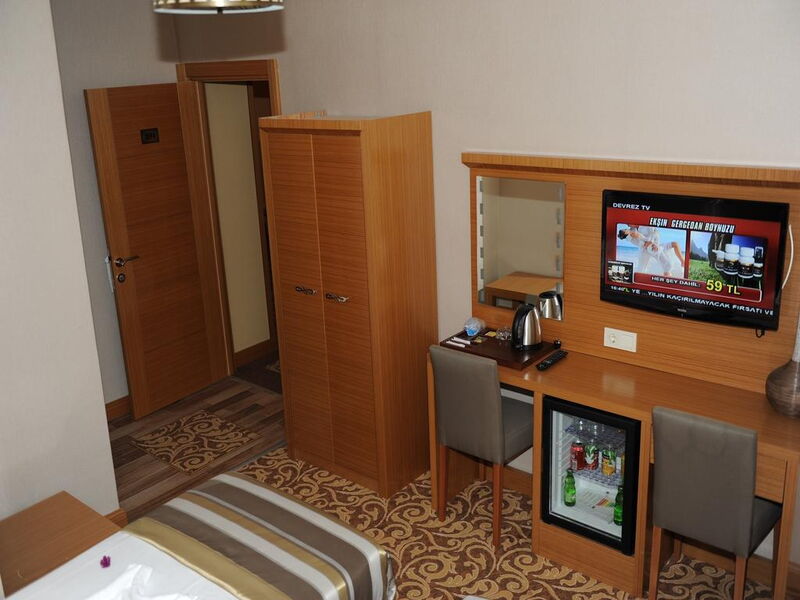 Alfa Hotel  240170