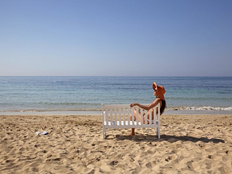 Alion Beach Hotel  204260