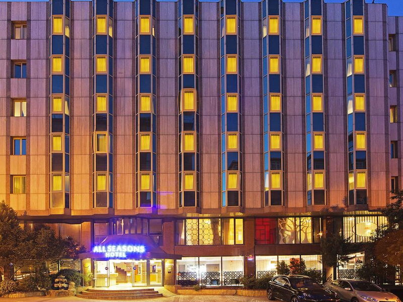 All Seasons Hotel 194282