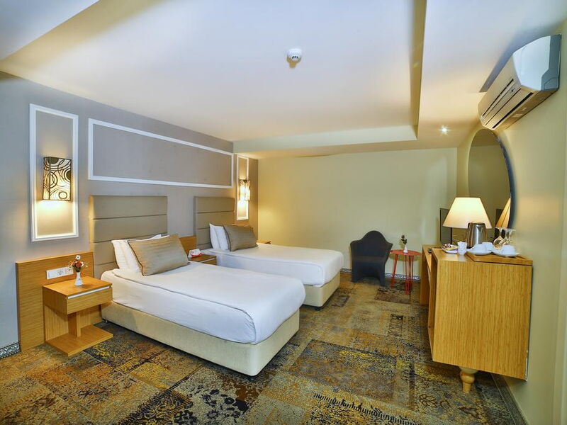 All Seasons Hotel 294286