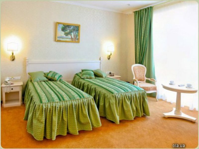 Alleya Grand Hotel 14003