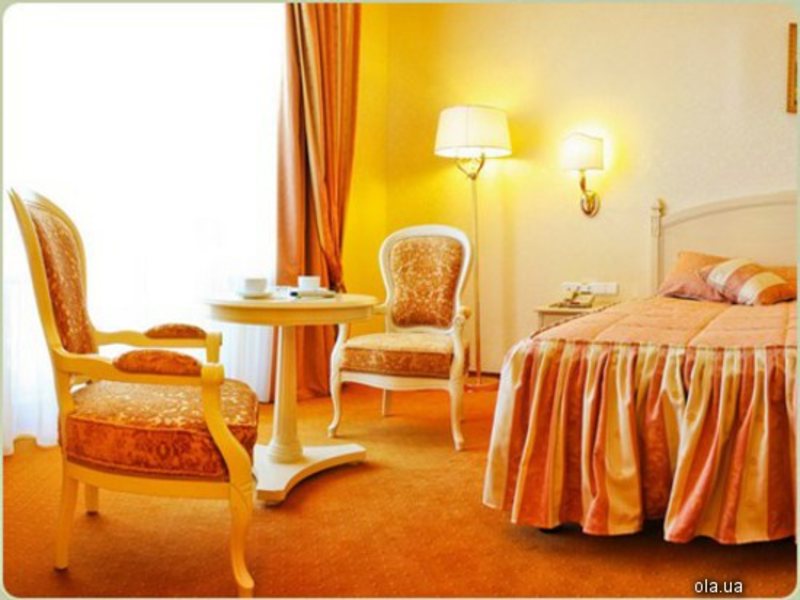 Alleya Grand Hotel 14006