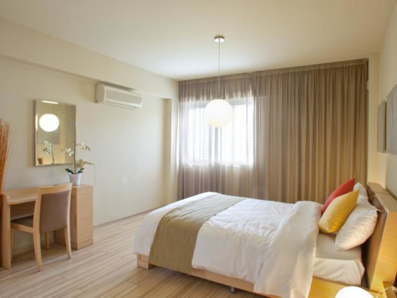 Almond Business Suites Apts 87605