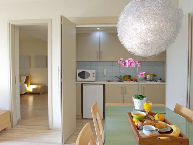 Almond Business Suites Apts 87609