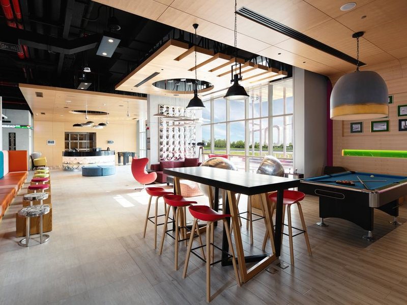 Aloft Dubai South 297150