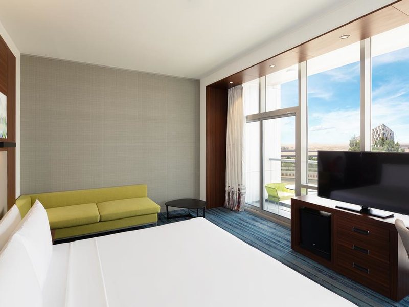 Aloft Dubai South 297154