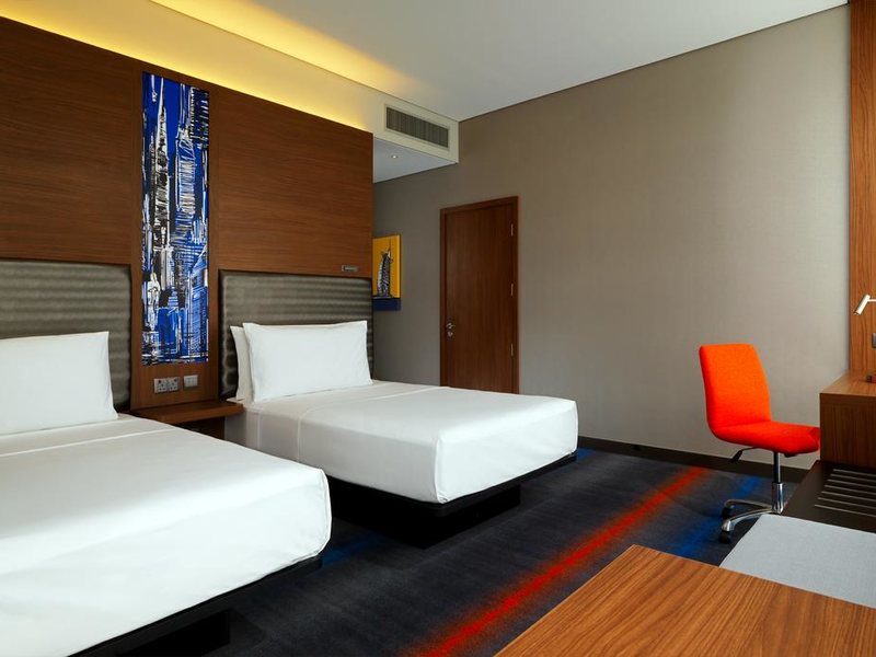 Aloft Me aisam, Dubai 270200