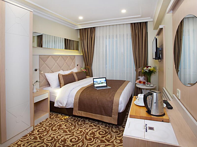 Alpinn Hotel 240177