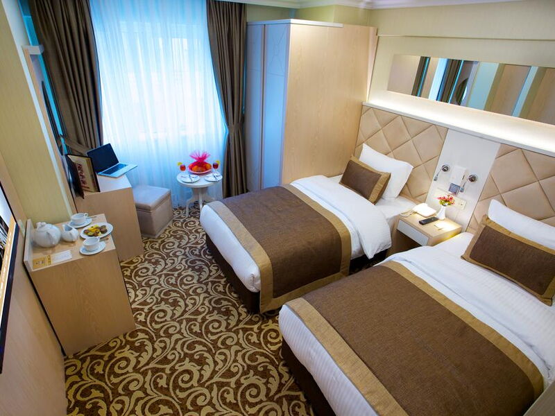 Alpinn Hotel 240187