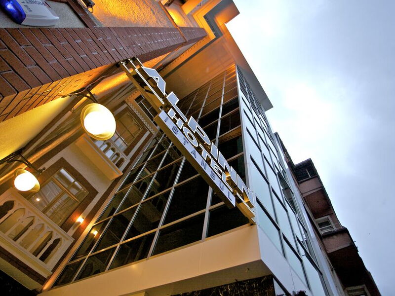 Alpinn Hotel 240201