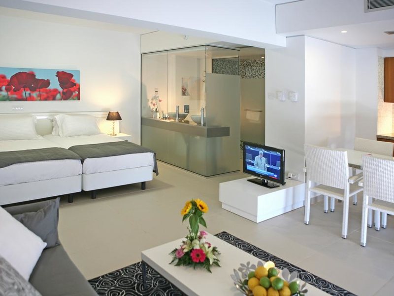 Alva Hotel Apts 204383