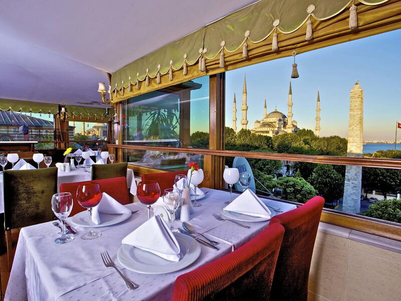 Alzer Hotel 240224
