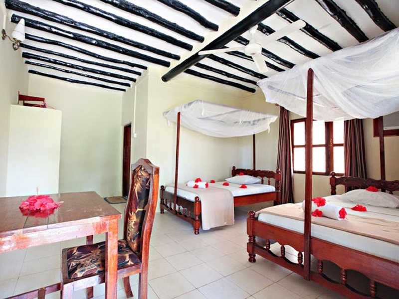 Amaan Bungalows 198451