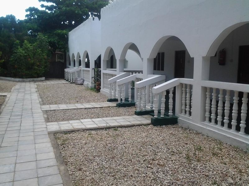 Amaan Bungalows 198452