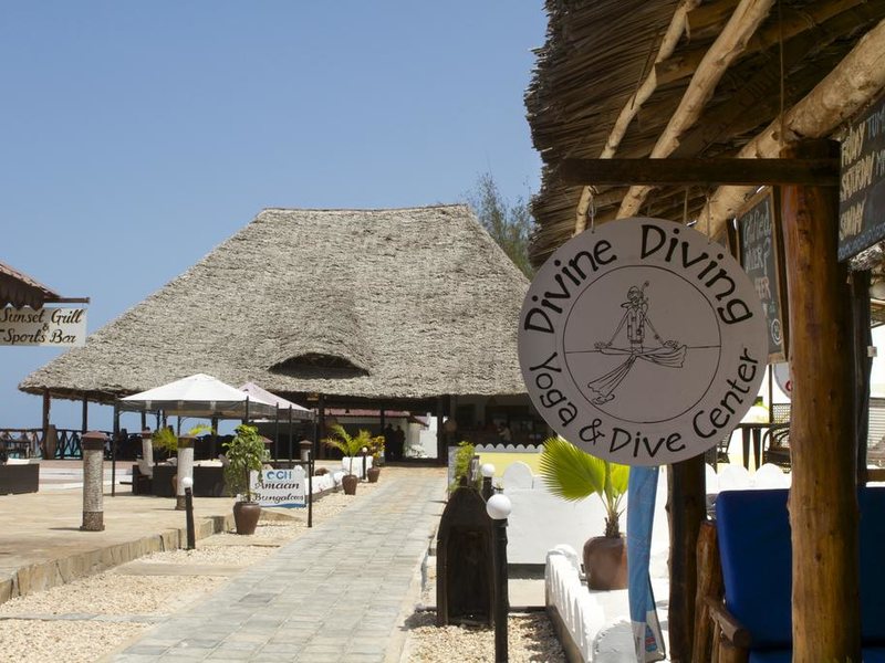 Amaan Bungalows 198457