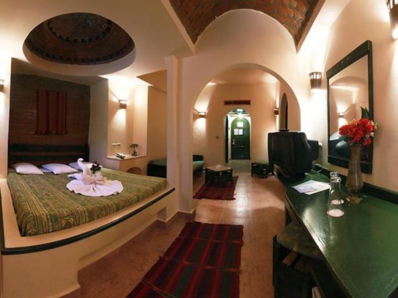 Amar Sina Egyptian Village 50229