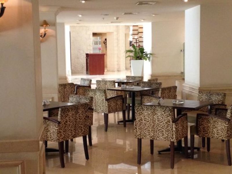 Amarante Pyramids 121575