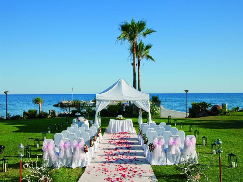 Amathus Beach Hotel 204432