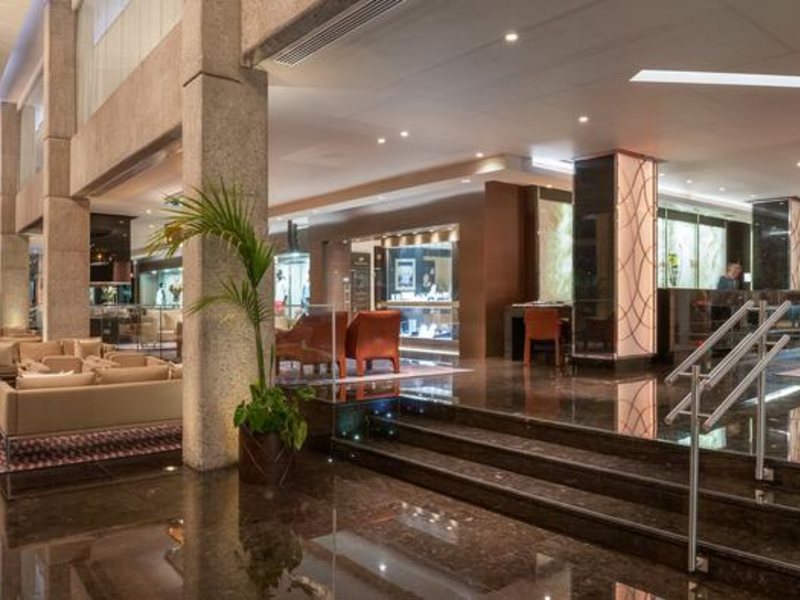 Amathus Beach Hotel 204445