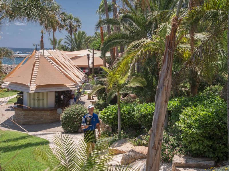 Amathus Beach Hotel 204448