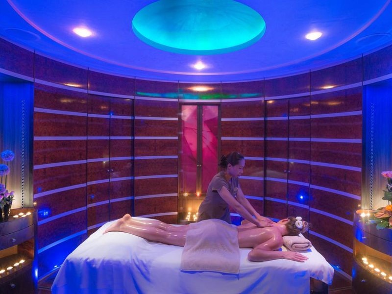 Amathus Beach Hotel 204458