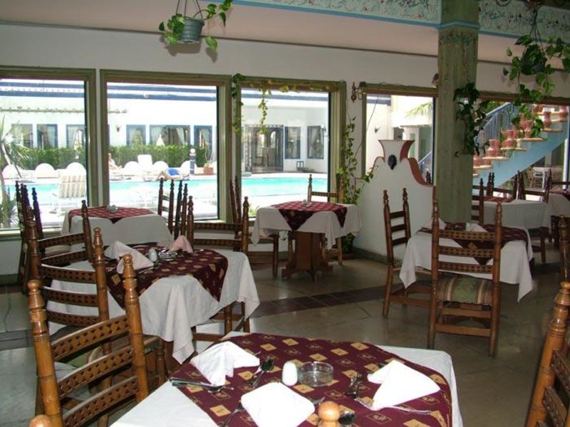 Ambassador Club 26513