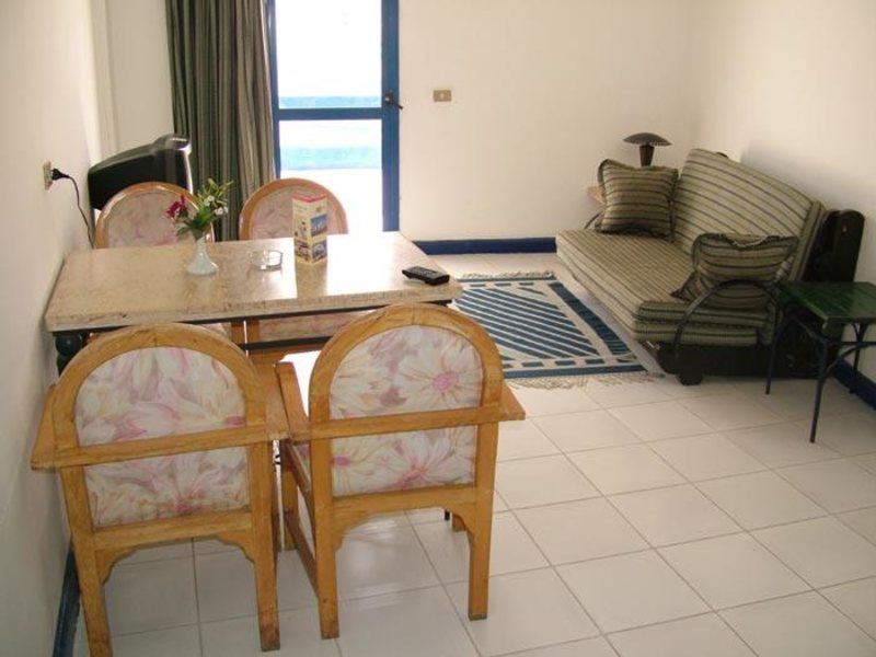 Ambassador Club 26515