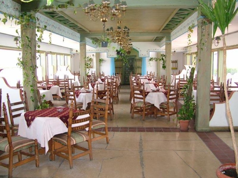 Ambassador Club 26517