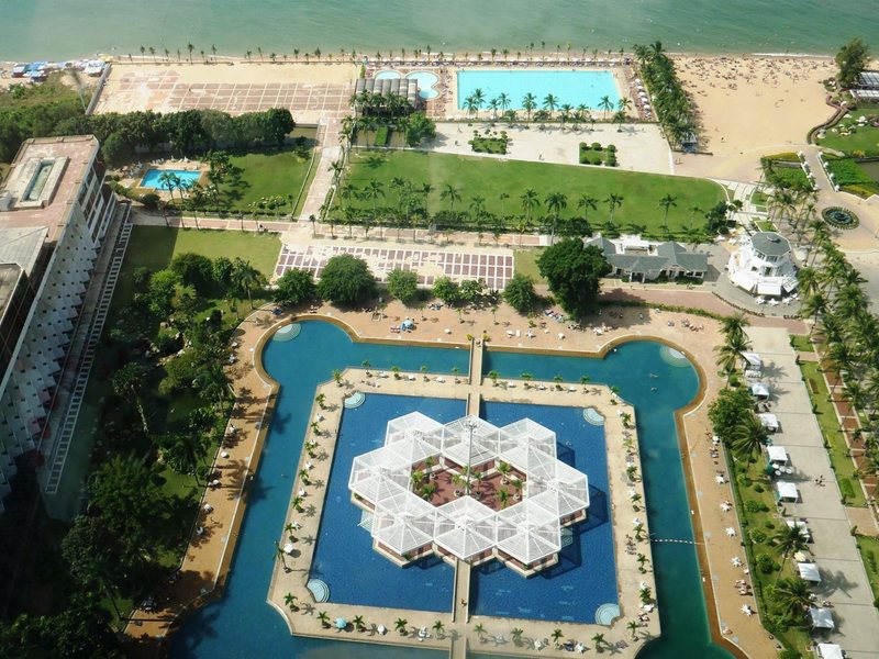 Ambassador Garden Wing 221009