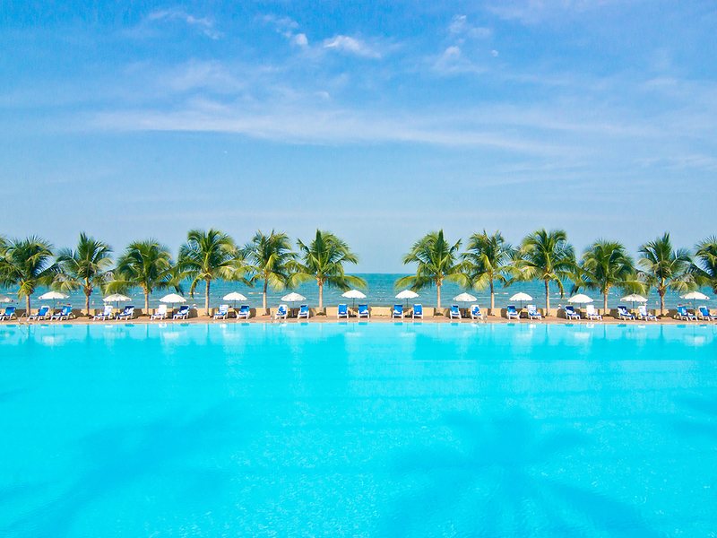 Ambassador Inn Wing 221020