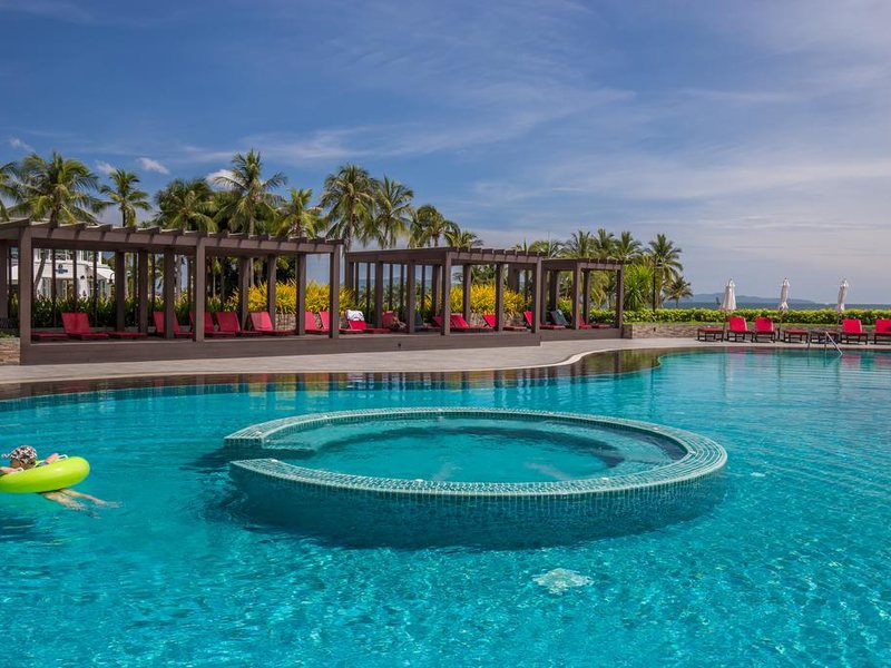 Ambassador Ocean Wing 221069