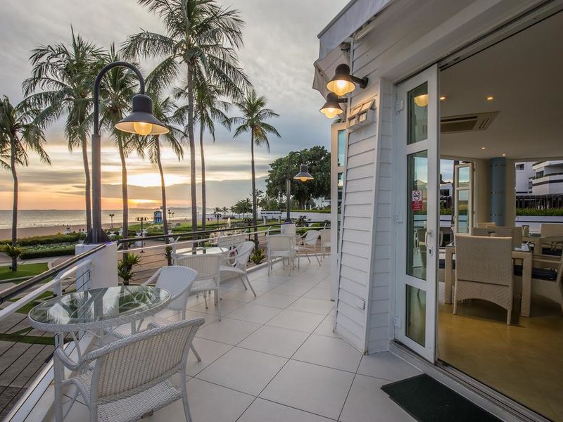 Ambassador Ocean Wing 221080