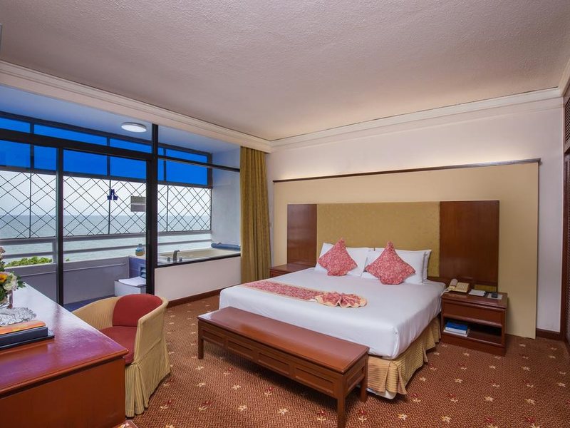 Ambassador Ocean Wing 221093