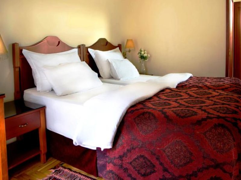 Amber Hotel (ех 158649